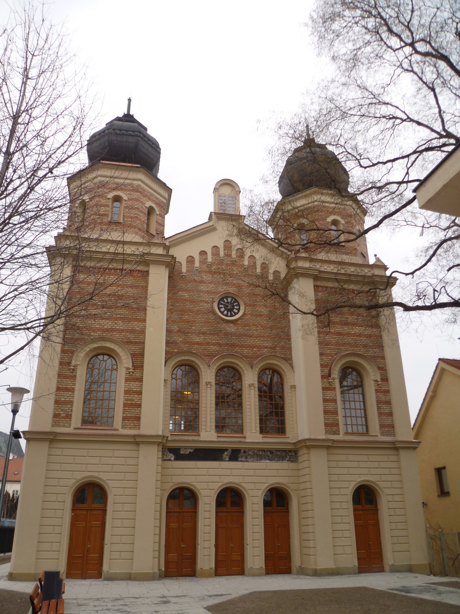 kliknut�m sa obr�zok zavrie