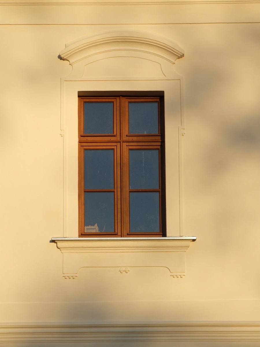 kliknut�m sa obr�zok zavrie