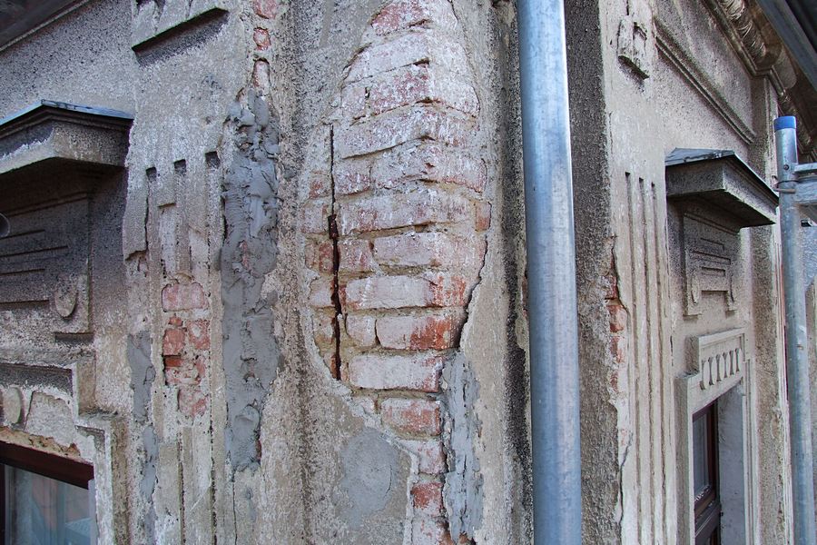 kliknut�m sa obr�zok zavrie