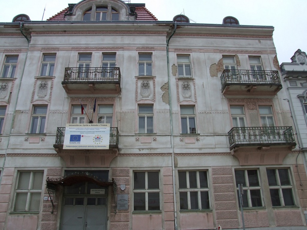 kliknut�m sa obr�zok zavrie