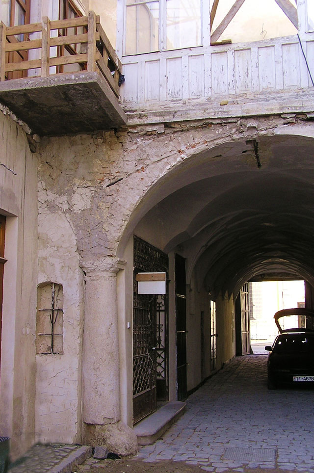 kliknut�m sa obr�zok zavrie