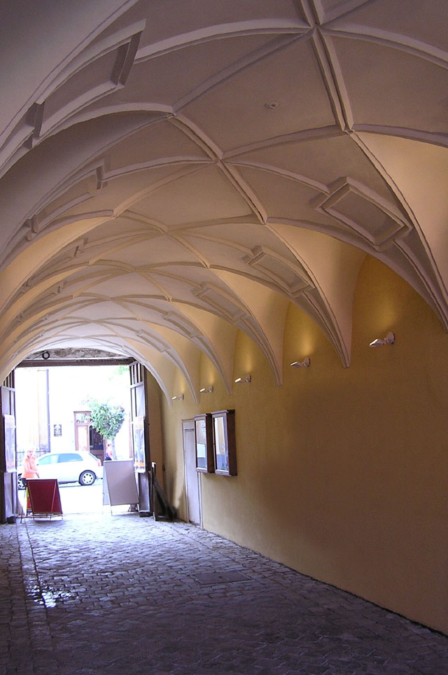 kliknut�m sa obr�zok zavrie