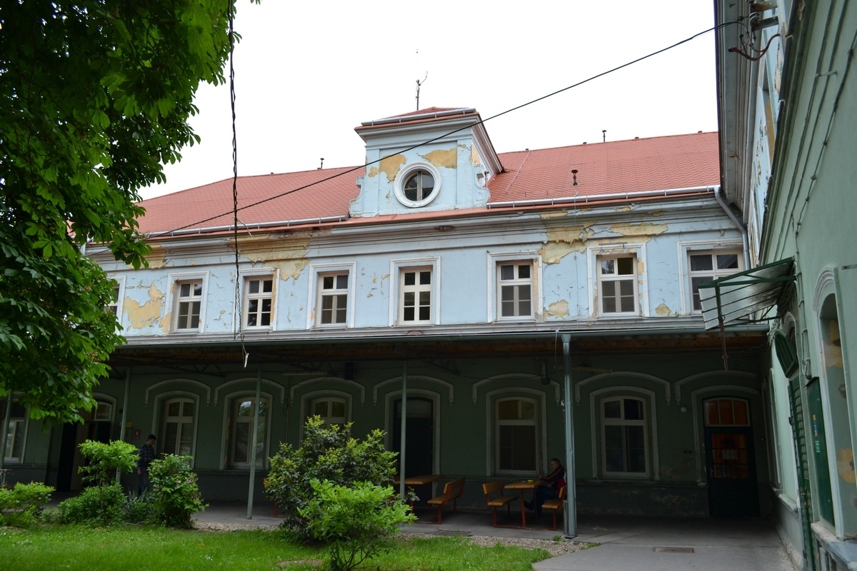 kliknut�m sa obr�zok zavrie